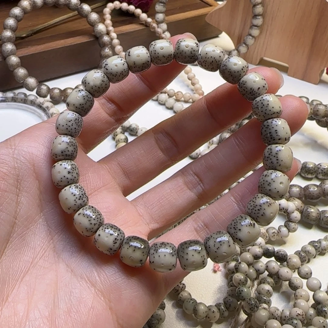 星月菩提手串石玉奶奶灰大留白9*8