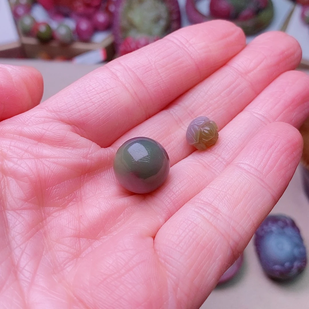 嘟***铛玛瑙/玉髓未镶嵌珠宝奇石盐源玛瑙定制