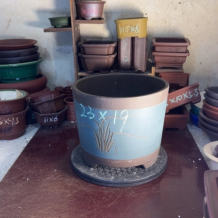 紫砂花盆，手工制作