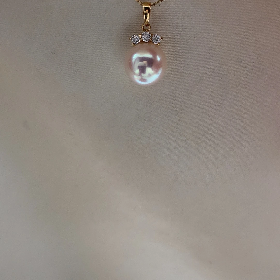 18K金镶嵌吊坠(赠链)海水珍珠8-8.5mm ak睫毛