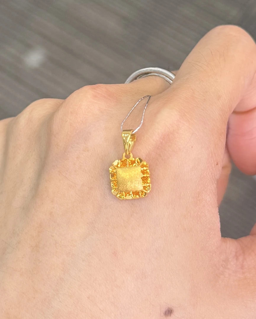 足金999 半拉丝小方糖吊坠