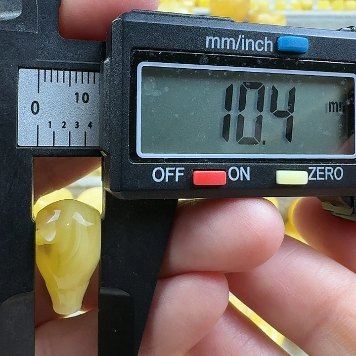 蜜蜡未镶嵌裸石16杂