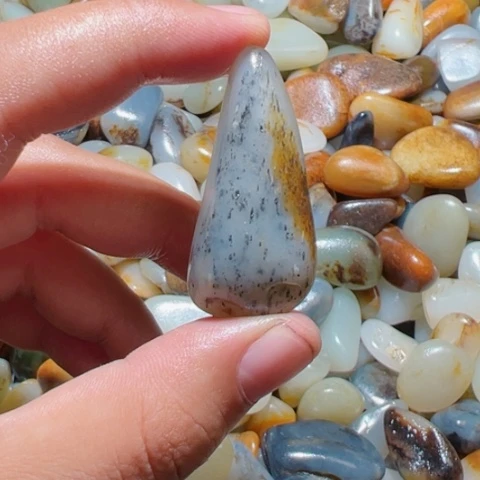 和田玉未镶嵌颈饰12.5克