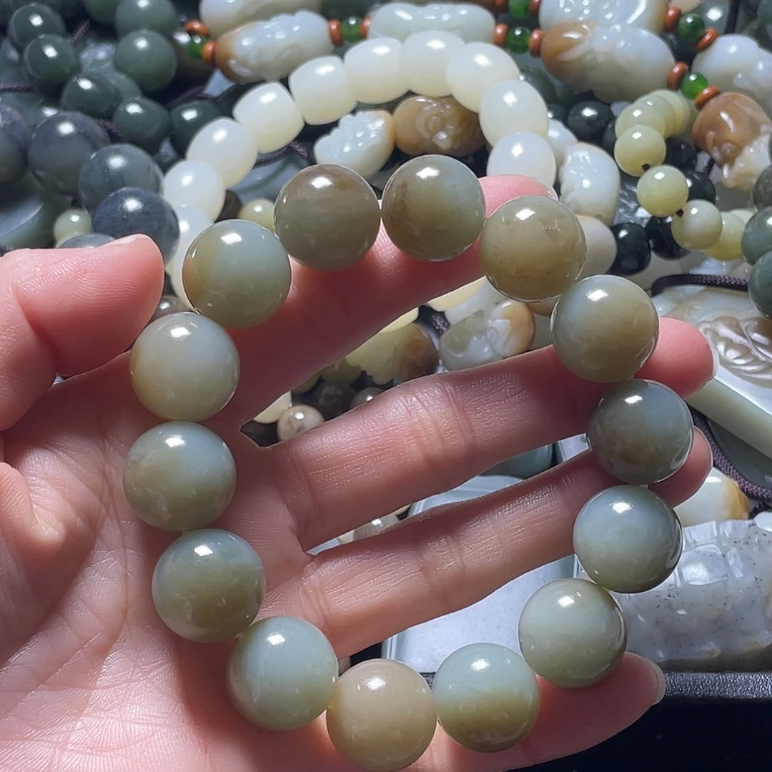 儒***莲和田玉（糖玉）未镶嵌手串