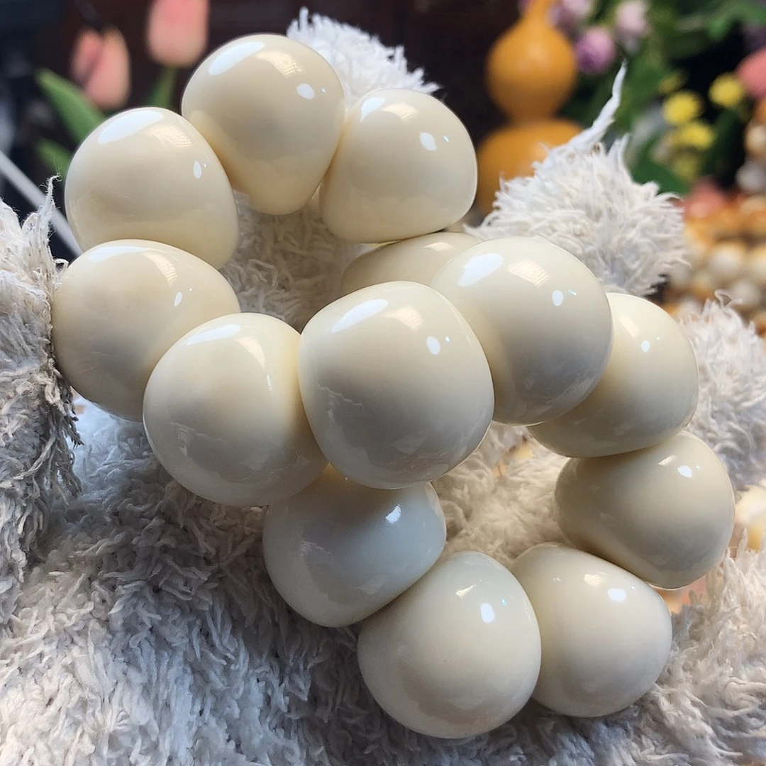 吊坠菩提根/象牙果白大肠