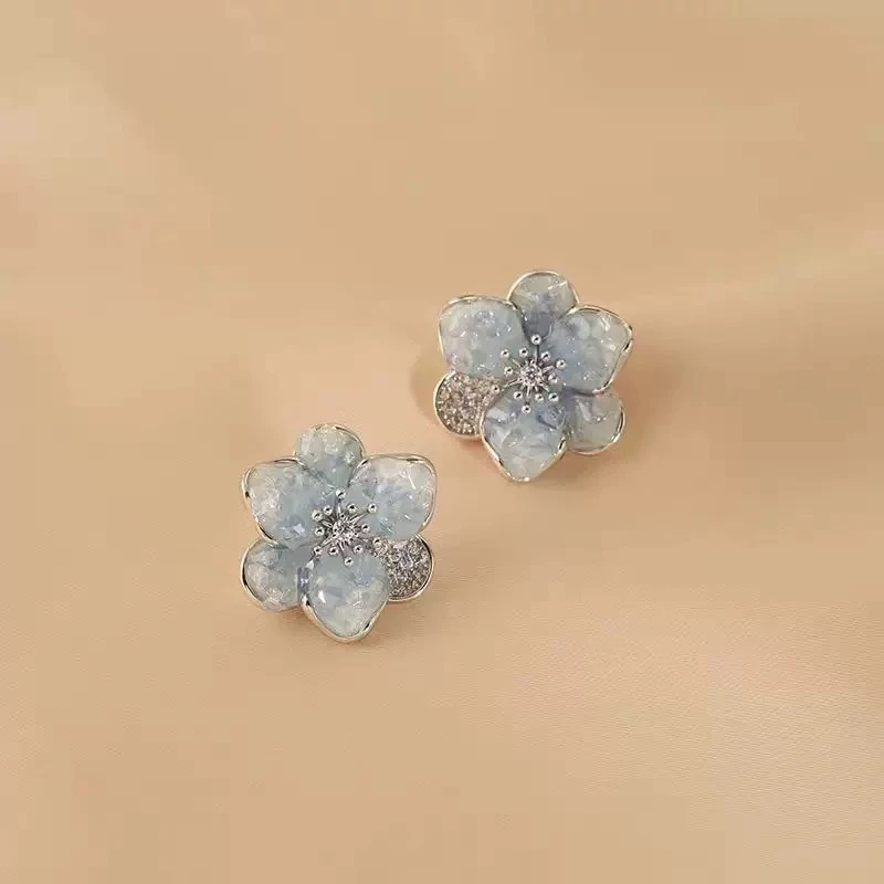 铜合金耳饰 A轻奢超仙蓝色花朵设计感耳钉百搭时尚个性耳环E902