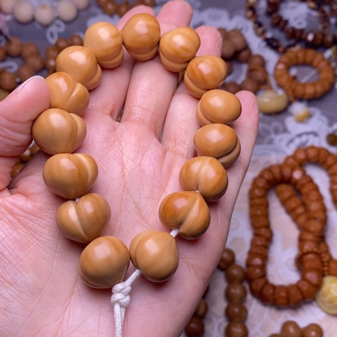 把件猴头核桃柯基屁桃高定