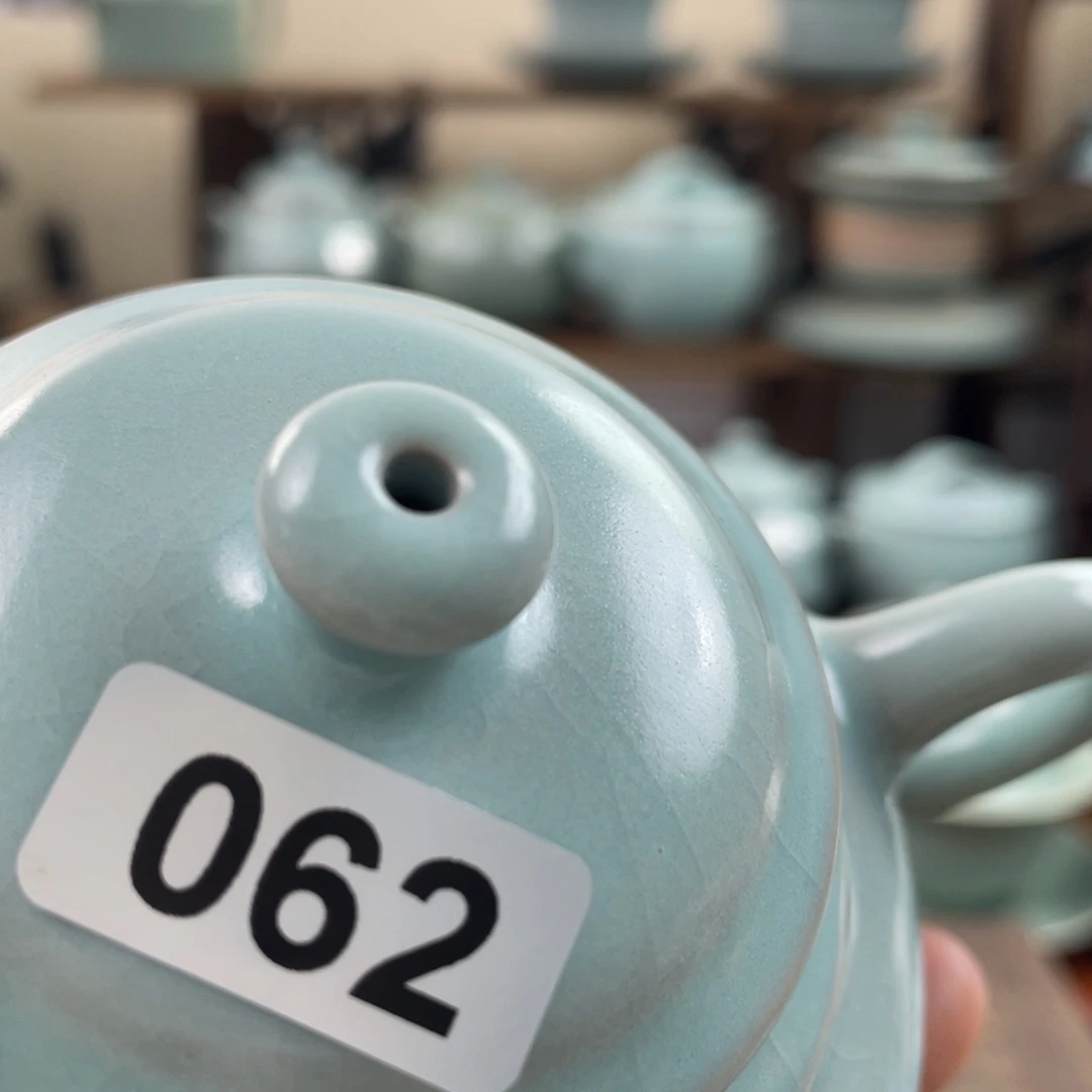 用***4陶微瑕062仿古……………………