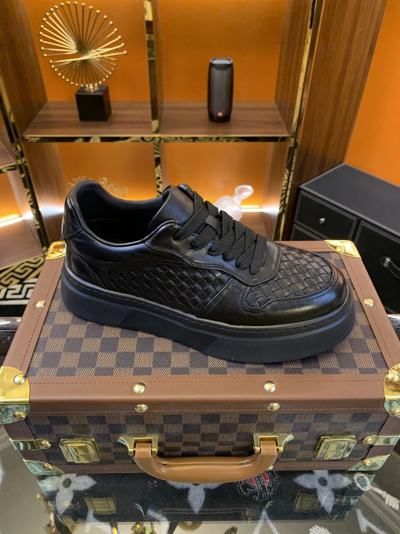 LYF2437-7（单鞋）春季新款男鞋时尚百搭材质牛皮编织