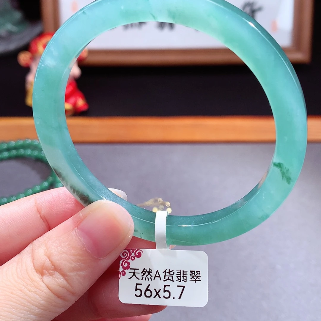 翡翠手镯（圆镯）未镶嵌ℳ***