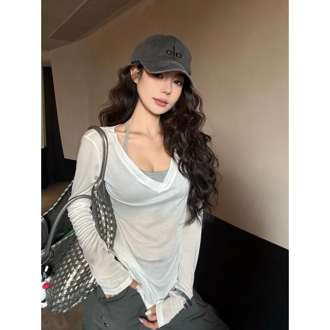 梦优莱纯欲风薄款大V领防晒长袖T恤女夏季新款慵懒感百搭显瘦上衣