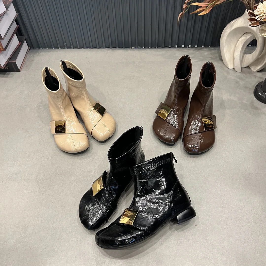 2025年秋冬季新款气质日常时尚百搭款休闲舒适芒果头爆款女时装靴