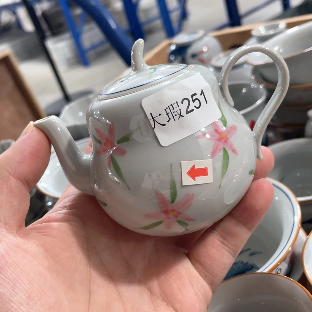 釉下手绘茶具微瑕