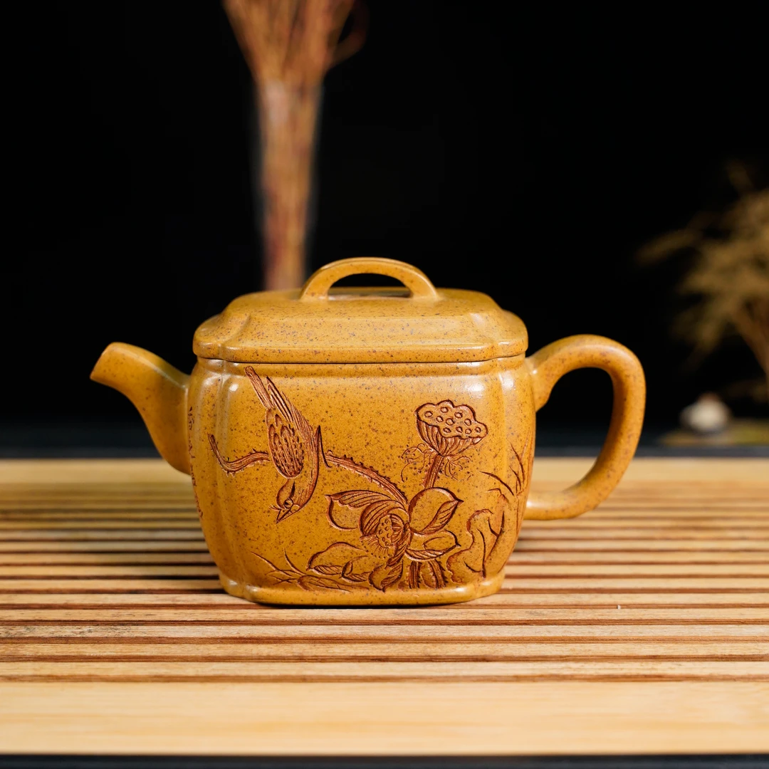 WCH-031   王春洪  宜兴手工紫砂  四方汉瓦