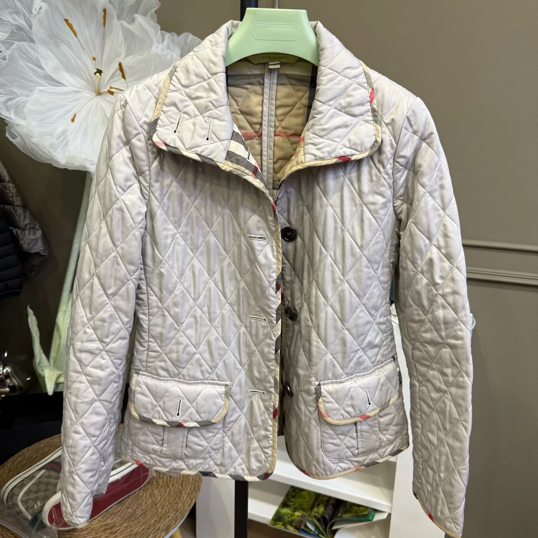 95新 BURBERRY/博柏利 博柏利菱棉服s码/70110216