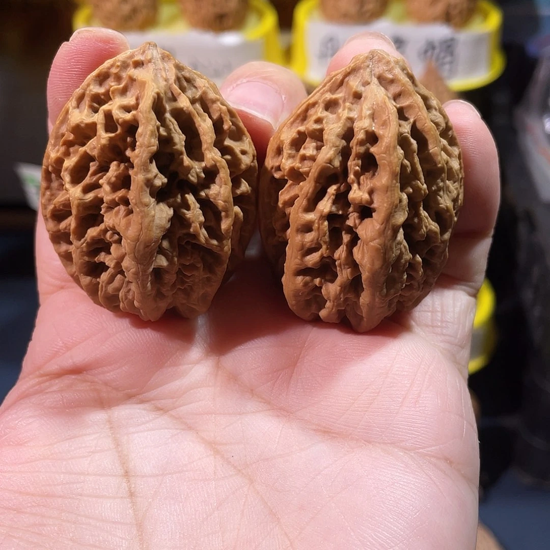 吊坠文玩核桃密纹虎头