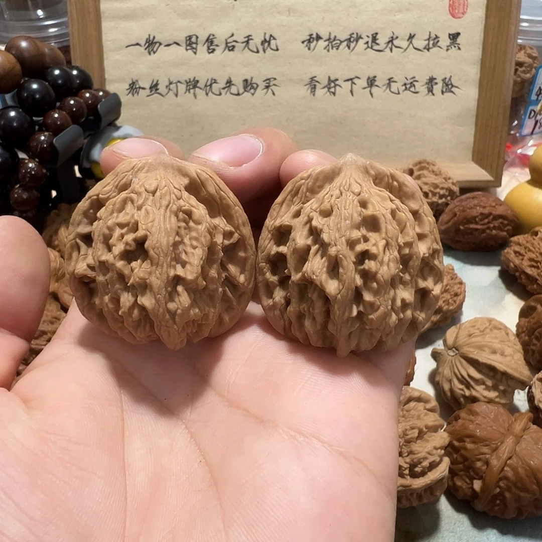 鱼***风文玩核桃39尺麦穗虎头