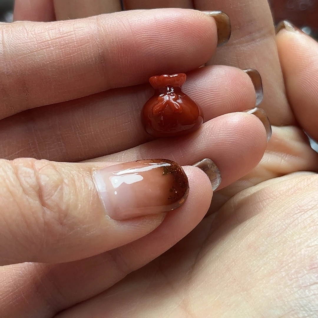 南红玛瑙未镶嵌颈饰