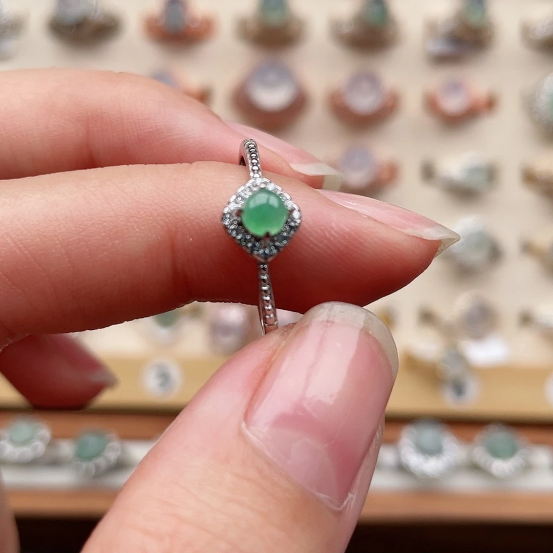 翡翠戒指银S925镶嵌1111