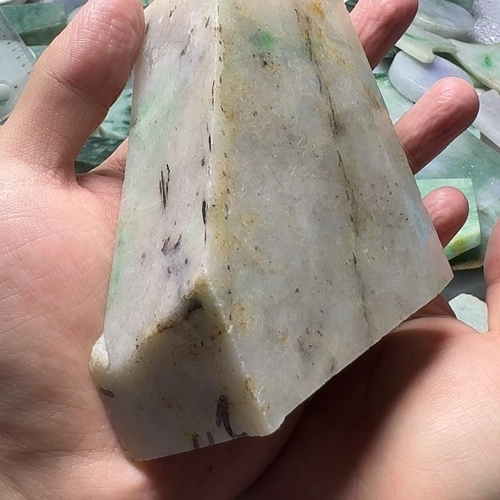 翡翠未镶嵌颈饰1246