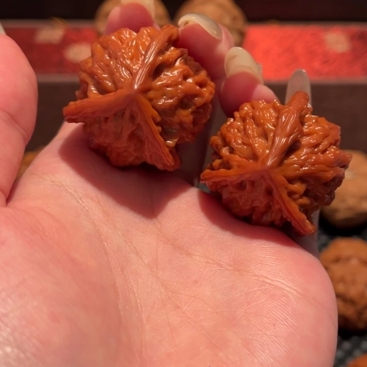 文玩核桃吊坠盘山