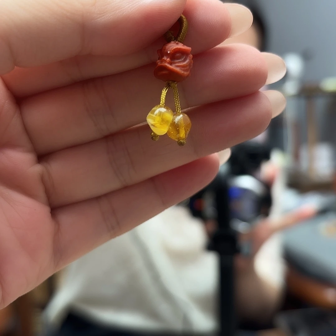 S***呼未镶嵌手链南红玛瑙滴流