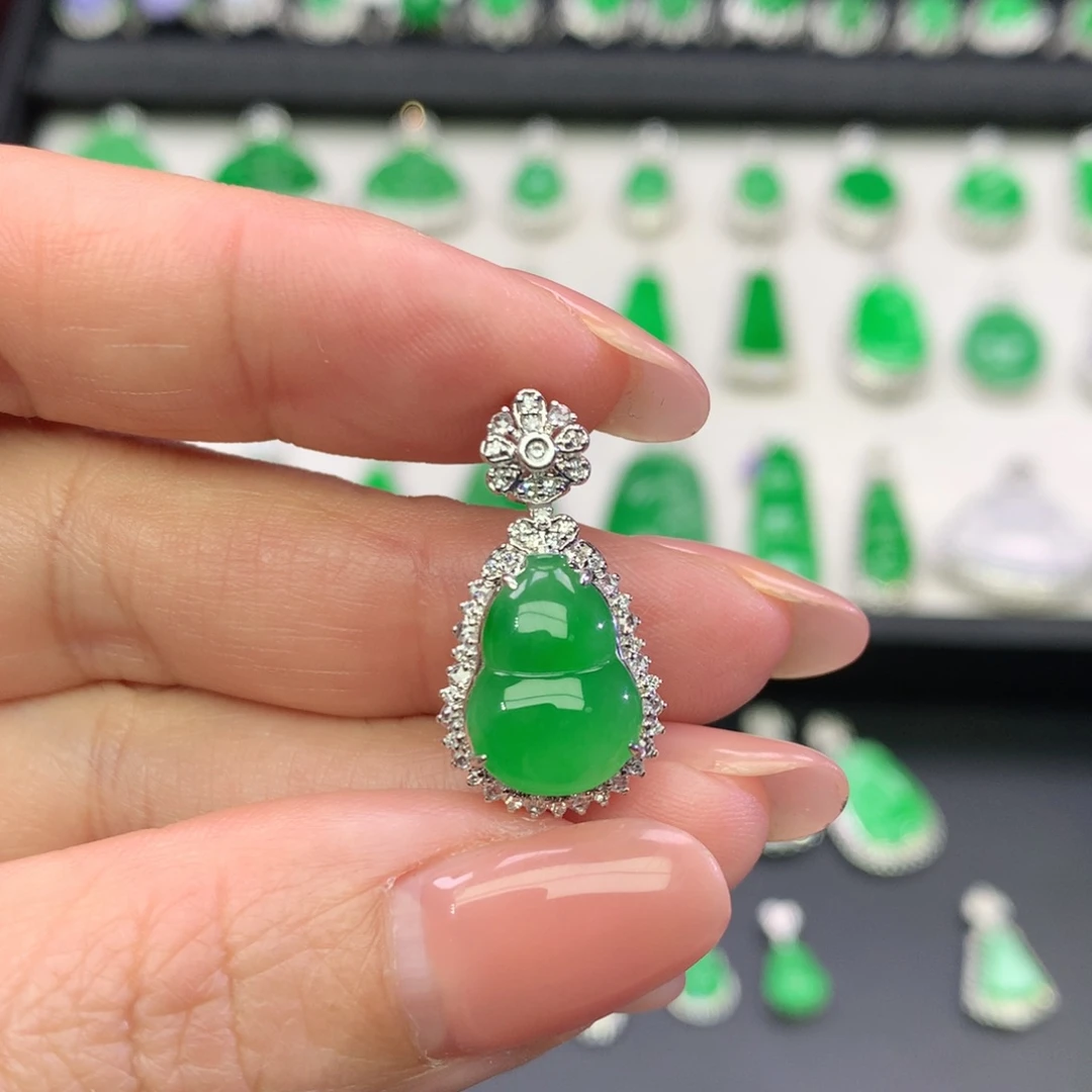 翡翠18K金镶嵌吊坠(不含链)