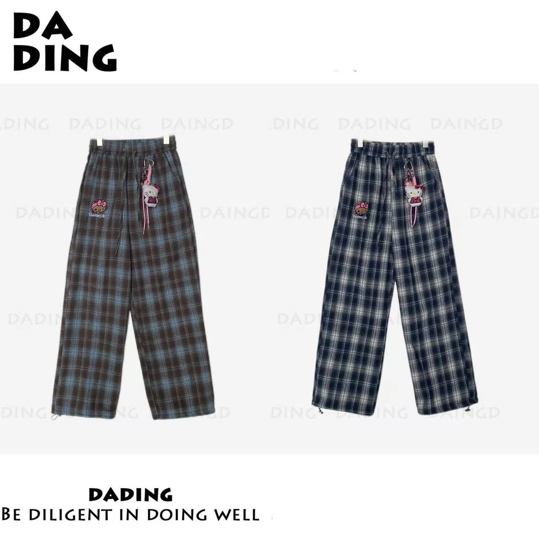 DADING  秋冬新款卡通黑皮凯蒂刺绣格子控显瘦休闲长裤 井26078