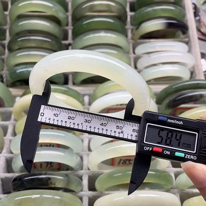 未镶嵌蛇纹石玉手镯169