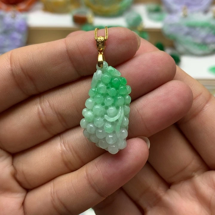 颈饰未镶嵌翡翠翡翠