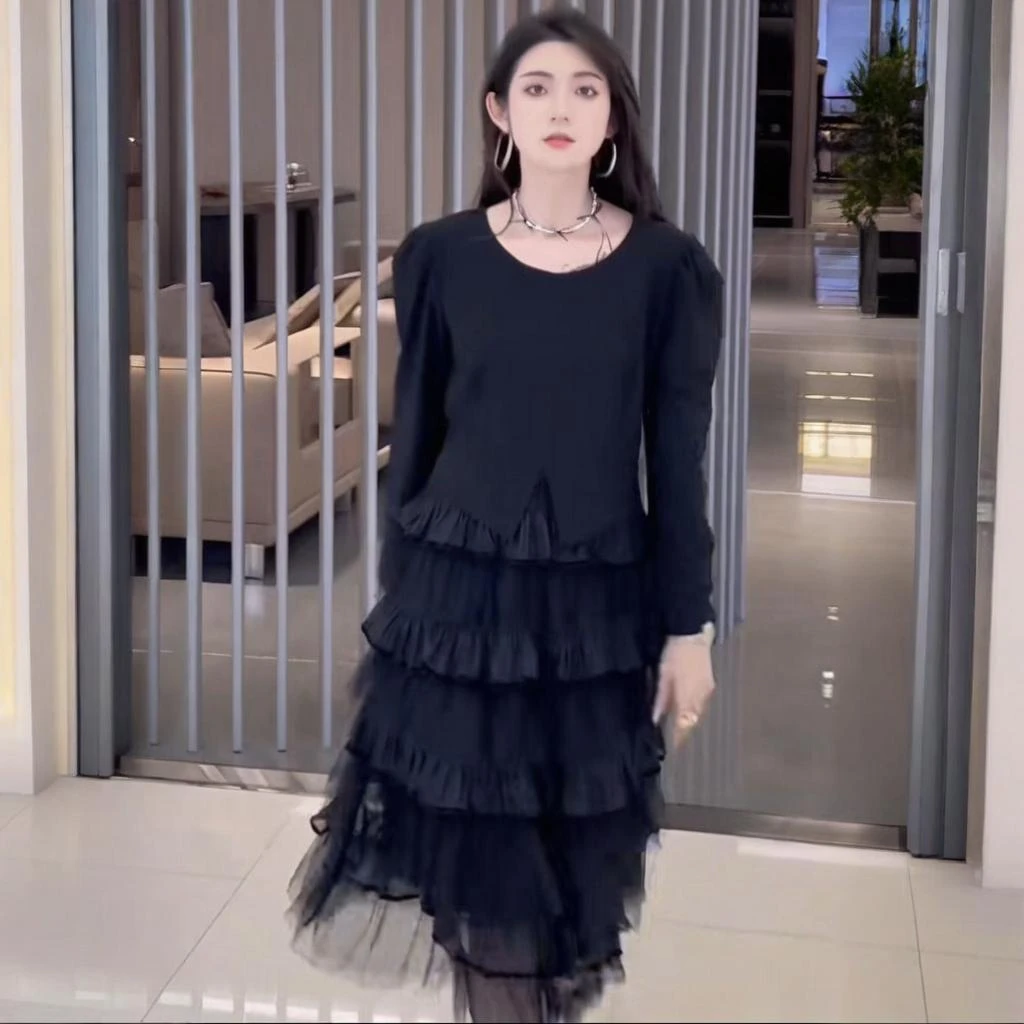 秋季连衣裙显瘦洋气时尚百搭拼接长袖气质蕾丝韩版黑色裙子假两件
