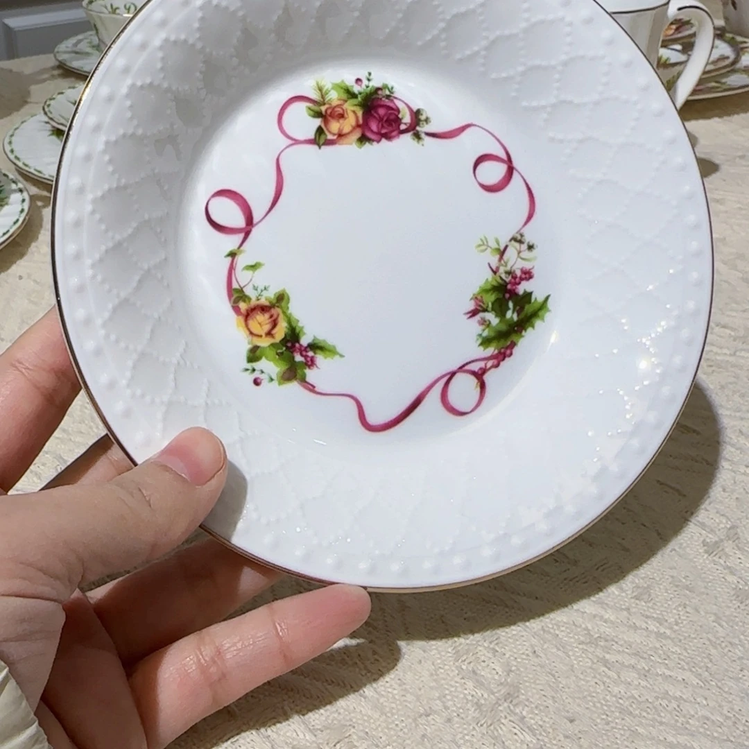 36%以上骨粉骨瓷圣诞树6寸小盘