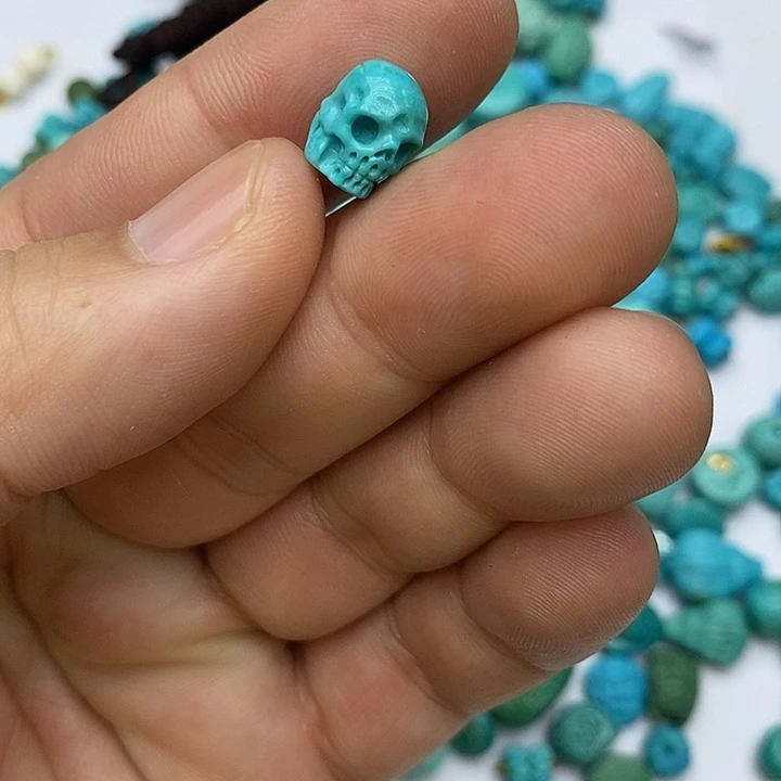 绿松石未镶嵌珠宝奇石