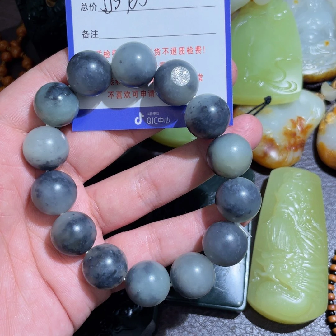 颈饰未镶嵌和田玉老*