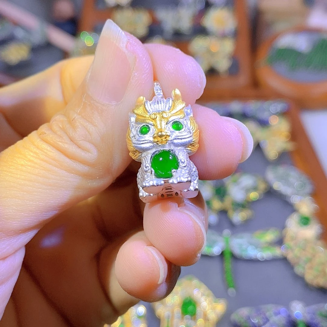 颈饰银S925镶嵌翡翠