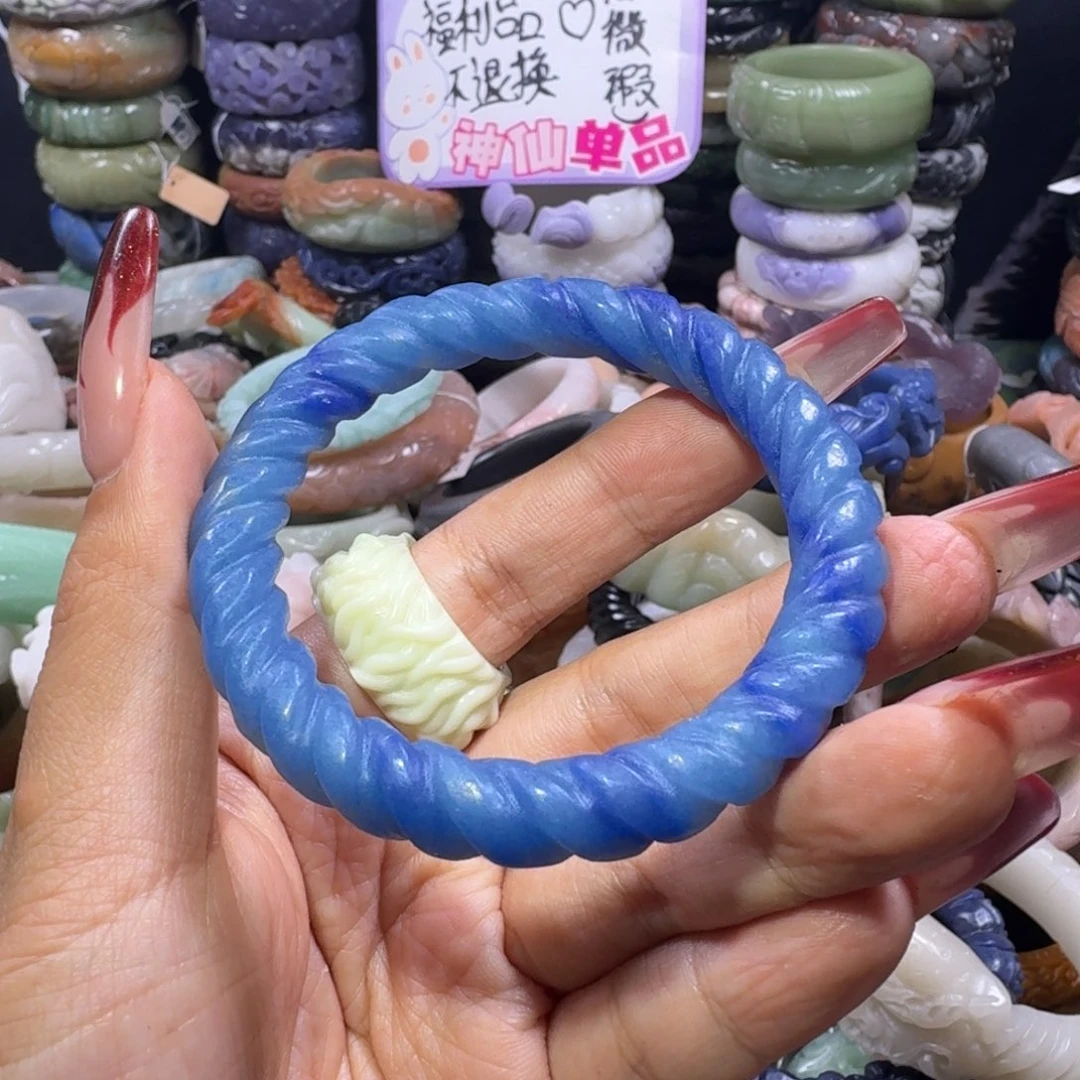 石英质玉（佘太翠）未镶嵌手镯64，54，不退换