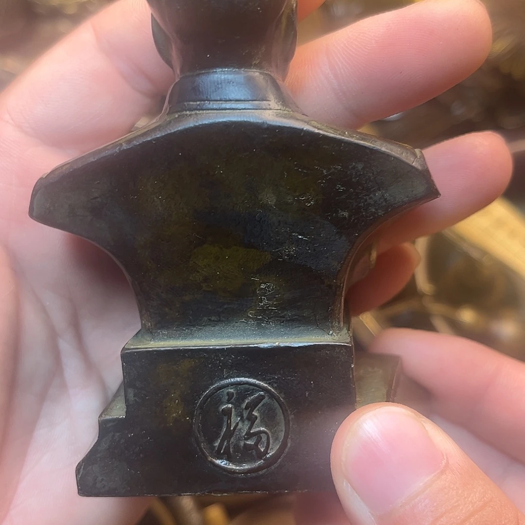 精美铜器工艺品等