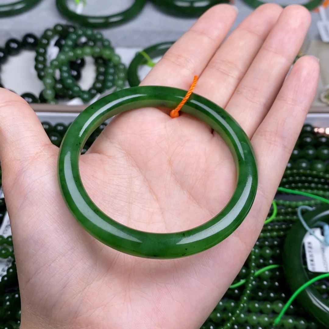 和田玉（碧玉）手镯未镶嵌秋**树