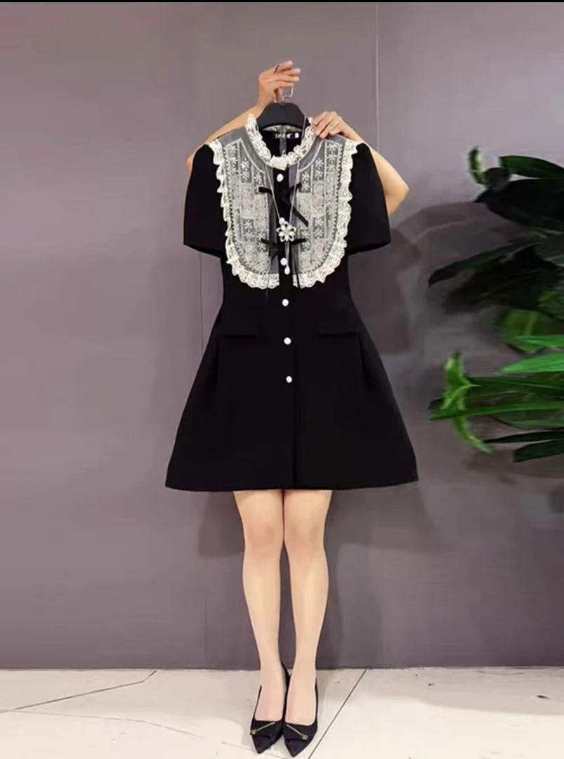 新款休闲风连衣裙重工蕾丝花边圆领设计时尚宽松百搭