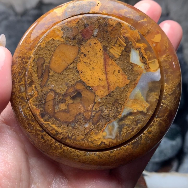 定制玛瑙虎*定制玛瑙不退换