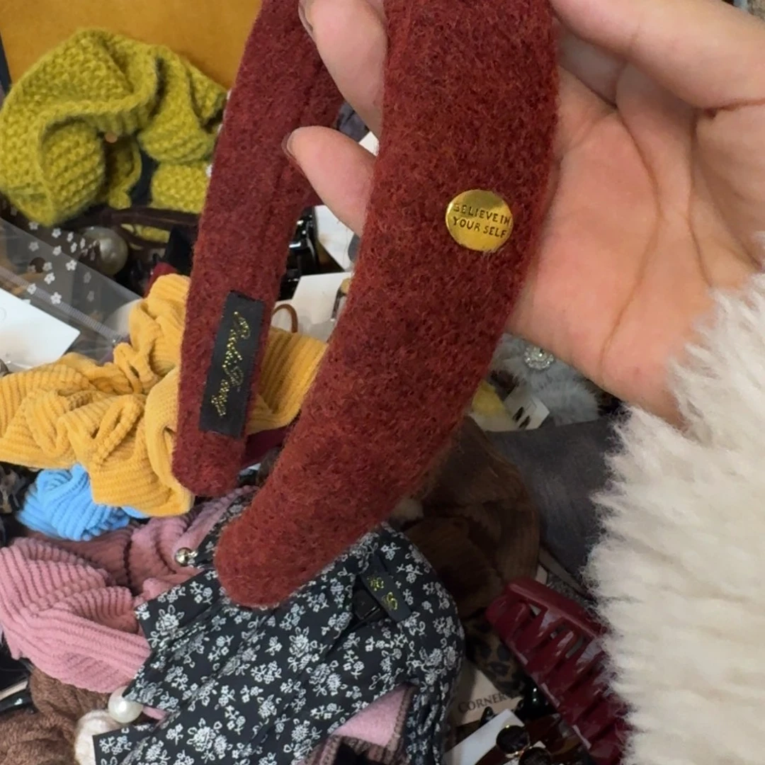 布艺铁合金红色发箍