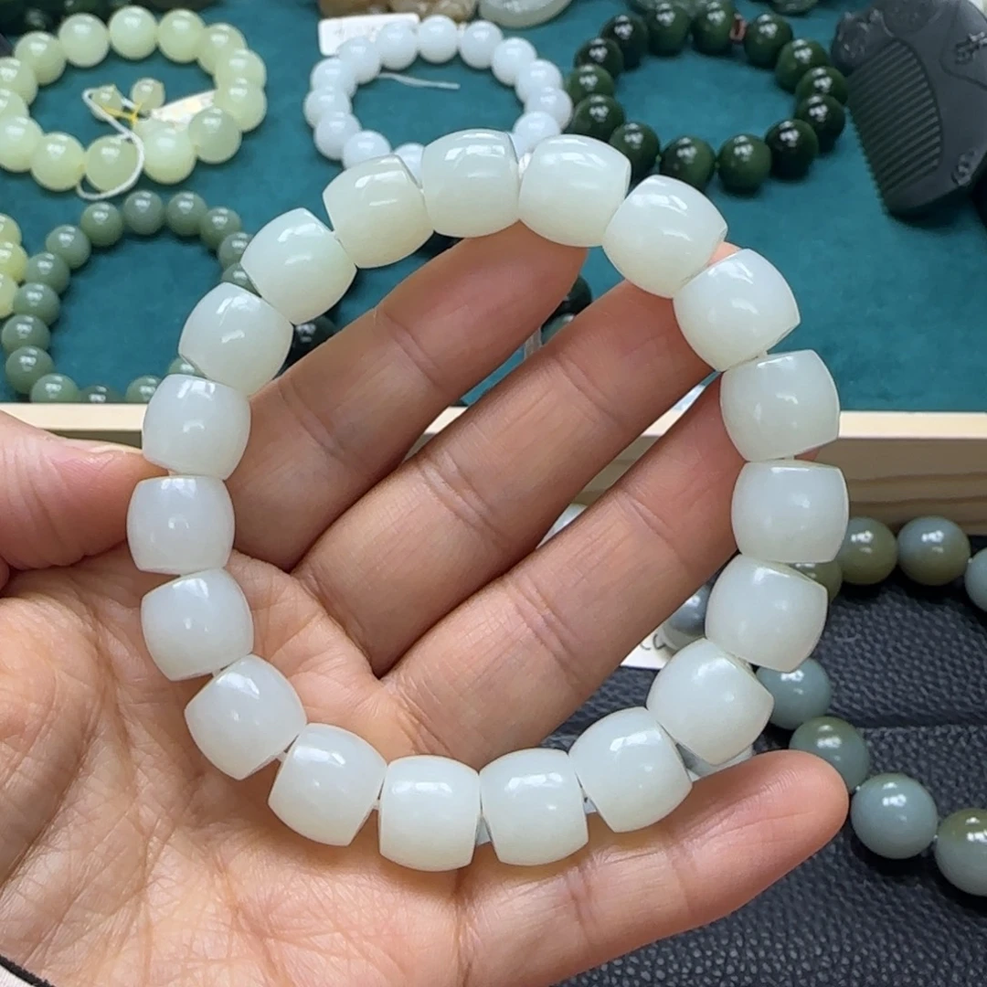 和田玉未镶嵌手链