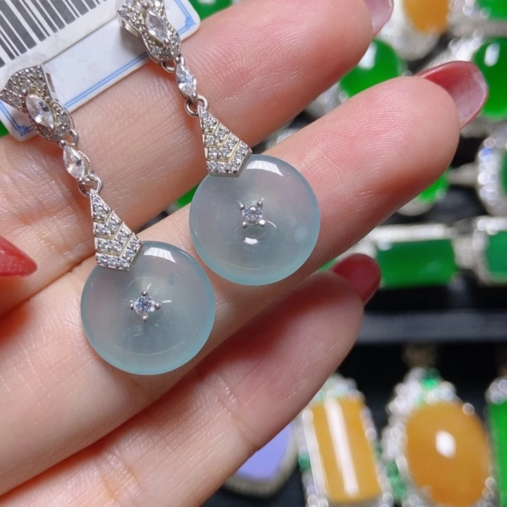 颈饰未镶嵌翡翠心**外翡翠