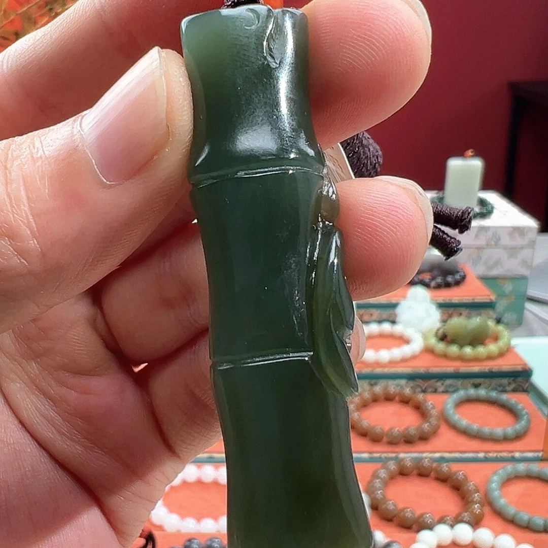 颈饰未镶嵌和田玉20.3g