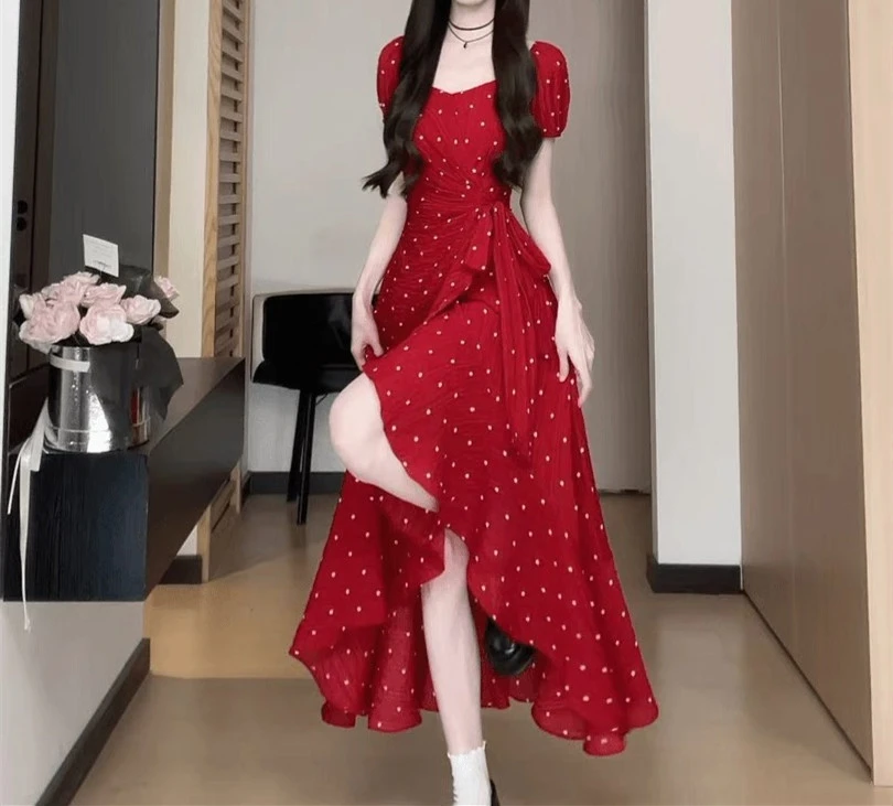 红色波点裙肌理感不规则裙摆A字裙短袖连衣裙B252Q098