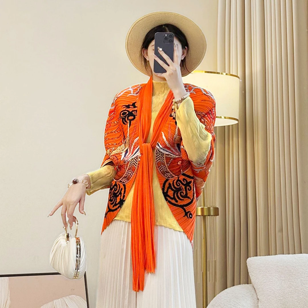 气质褶皱高级感披肩女小众法式系带外搭薄款设计感印花方巾外披女