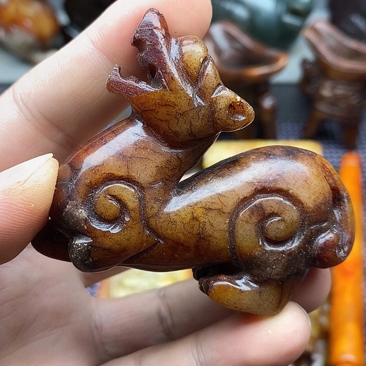 未镶嵌蛇纹石玉颈饰