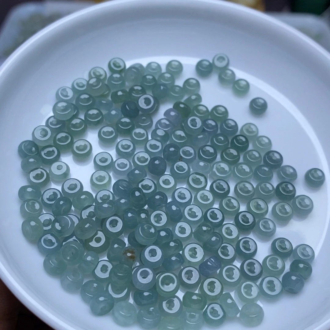 翡翠未镶嵌手链3乘5蓝水算盘100颗