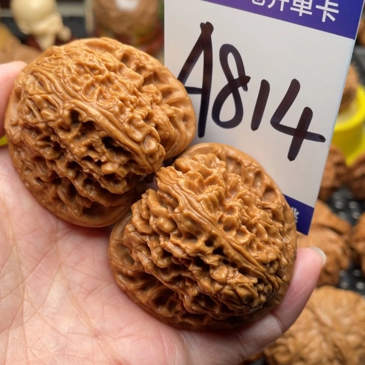 桃核把件南疆石44