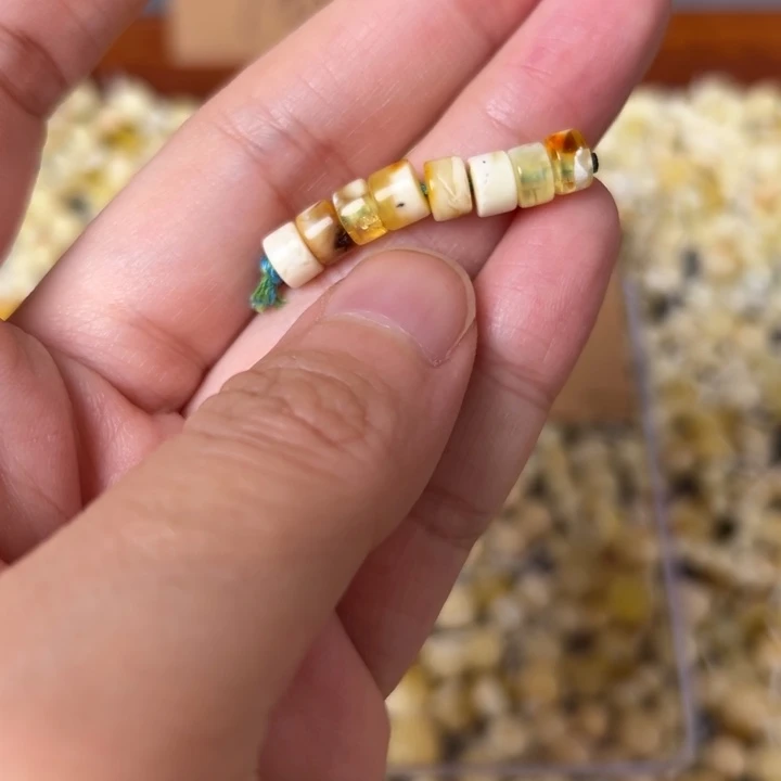 蜜蜡未镶嵌裸石5.6mm一组